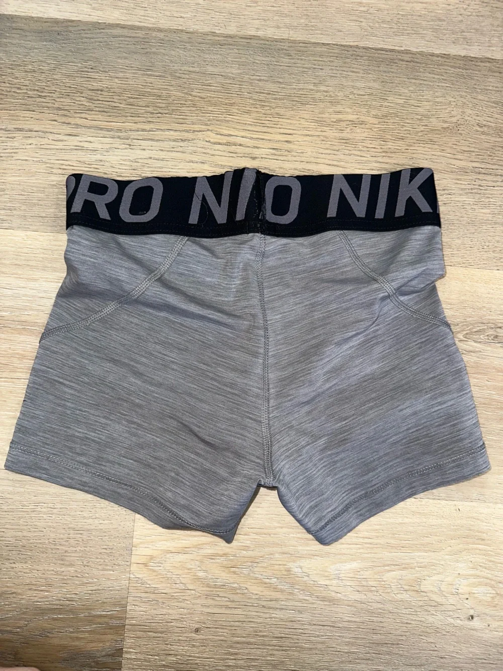 Girl’s Small Nike Gray Heather Pro Compression Volleyball Gym Athletic Shorts